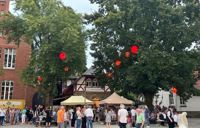 11Besuch des internationalen Bildhauersymposiums in Obernkirchen